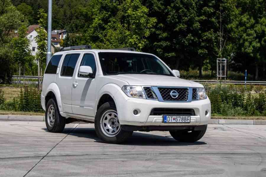 Nissan Pathfinder 2.5 dCi SE - foto 3