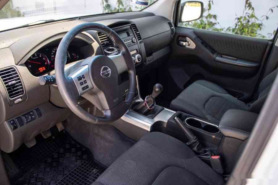 Nissan Pathfinder 2.5 dCi SE - foto 20