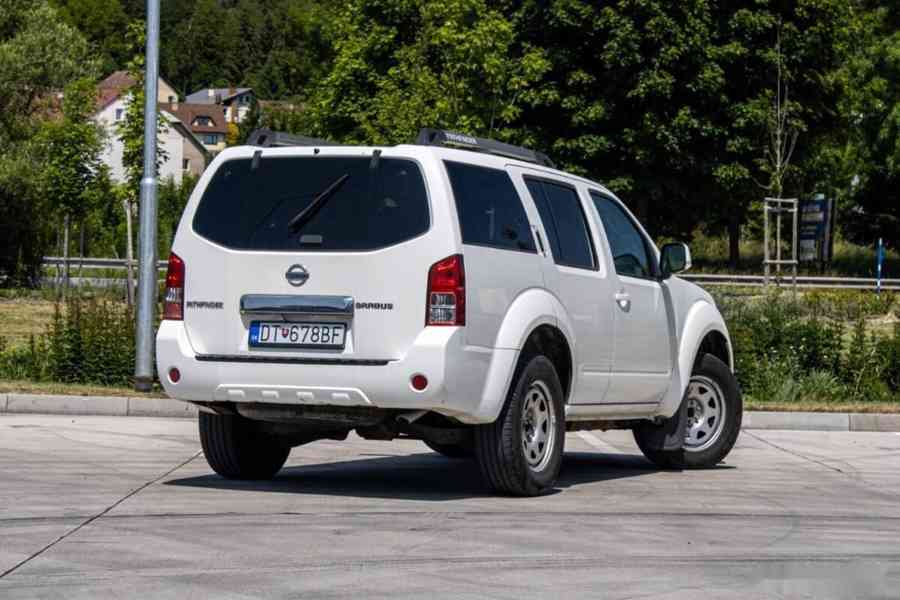 Nissan Pathfinder 2.5 dCi SE - foto 7