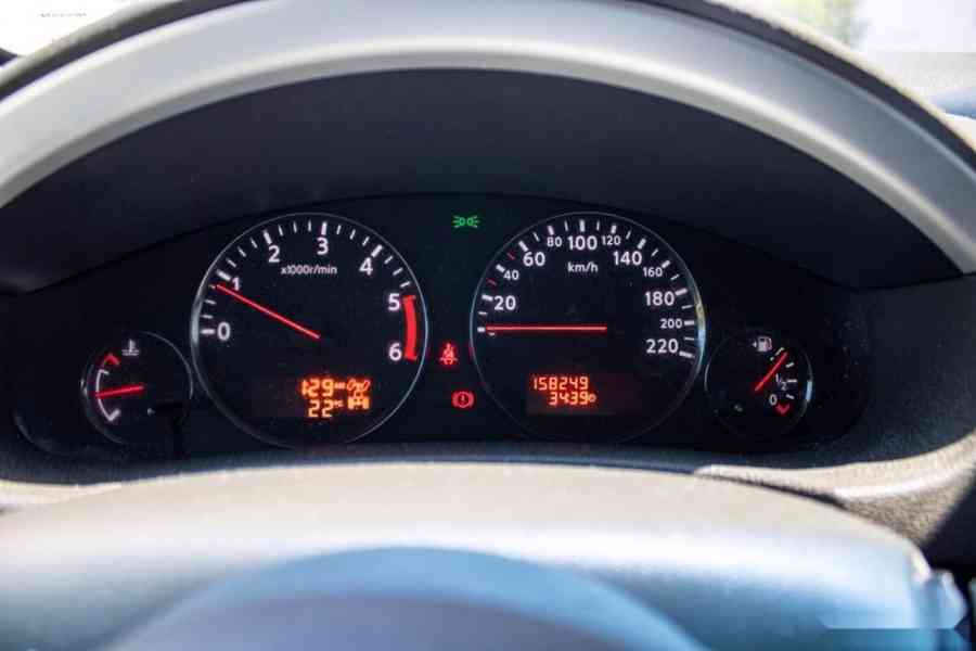 Nissan Pathfinder 2.5 dCi SE - foto 15