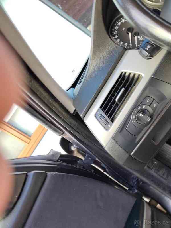 BMW Řada 3 3,0   330D - foto 5