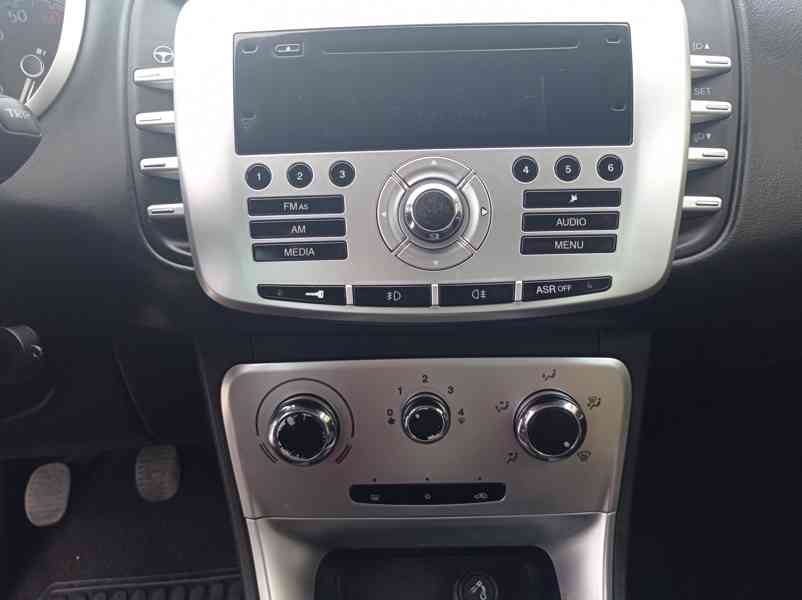 Lancia Delta 1.4i T-JET Klima/Tempomat/1Maj - foto 22