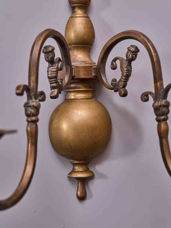 Starožitná nástěnná lampa z bronzu v 40 cm - foto 3