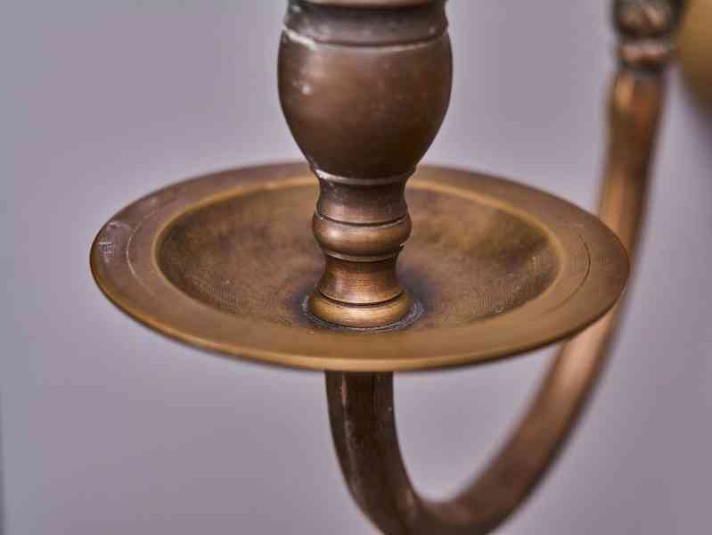 Starožitná nástěnná lampa z bronzu v 40 cm - foto 7