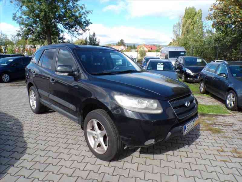 Hyundai Santa Fe 2,2 CRDI 7.MÍST,TAŽNÉ ZAŘÍZENÍ - foto 1