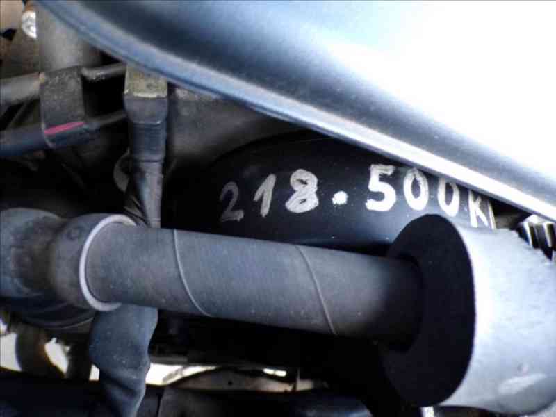 Hyundai Santa Fe 2,2 CRDI 7.MÍST,TAŽNÉ ZAŘÍZENÍ - foto 16