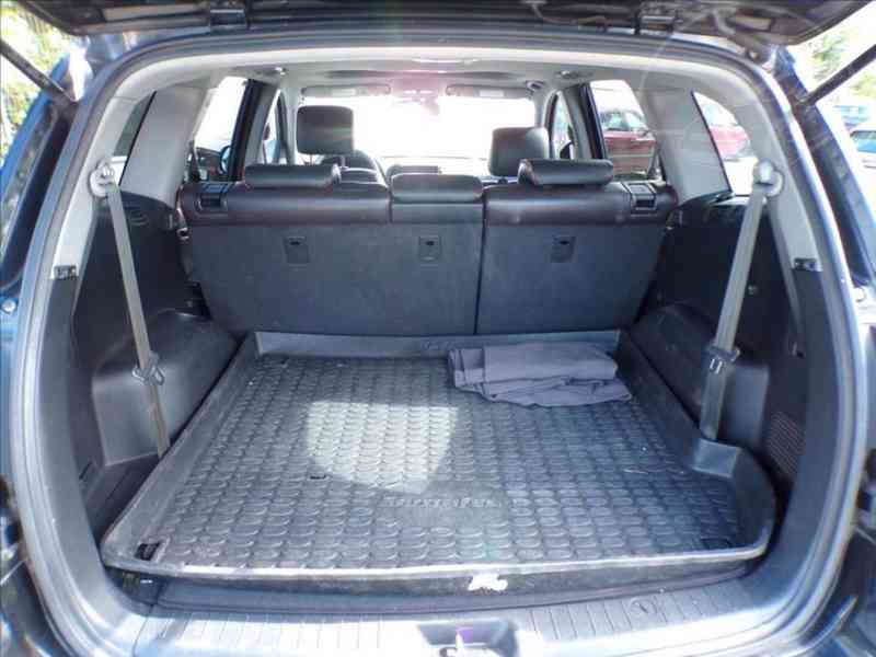 Hyundai Santa Fe 2,2 CRDI 7.MÍST,TAŽNÉ ZAŘÍZENÍ - foto 9