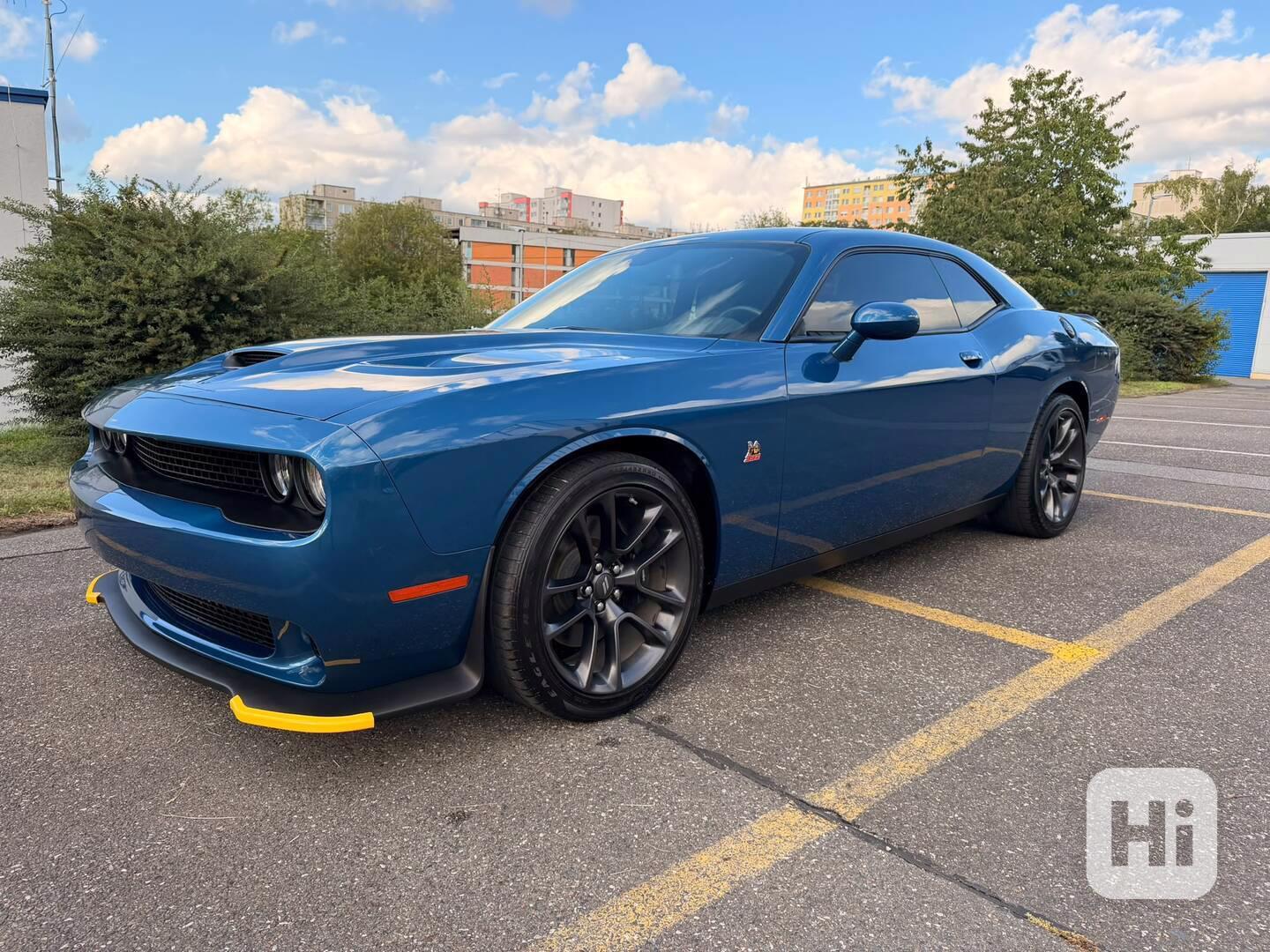 Prodám DODGE CHALLENGER 6.4 - foto 1