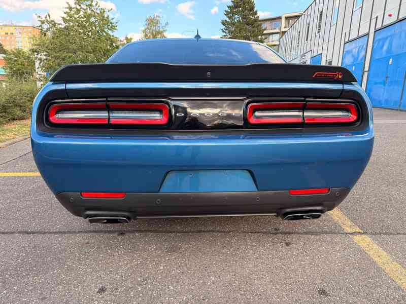 Prodám DODGE CHALLENGER 6.4 - foto 2