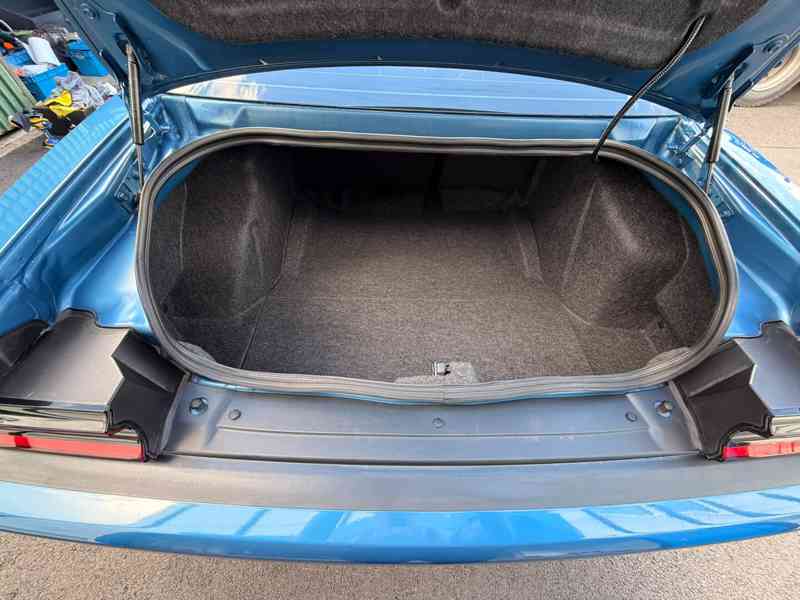 Prodám DODGE CHALLENGER 6.4 - foto 10