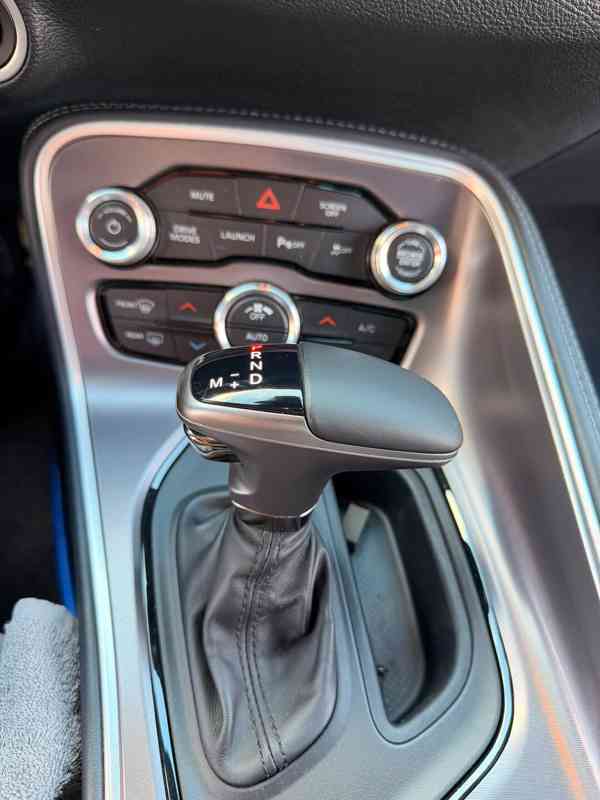 Prodám DODGE CHALLENGER 6.4 - foto 19