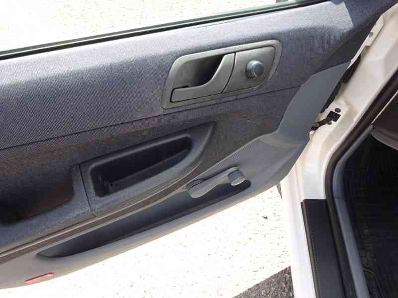 Škoda Fabia 1.9 SDI Combi r.v.2003 (STK:5/2027) - foto 6