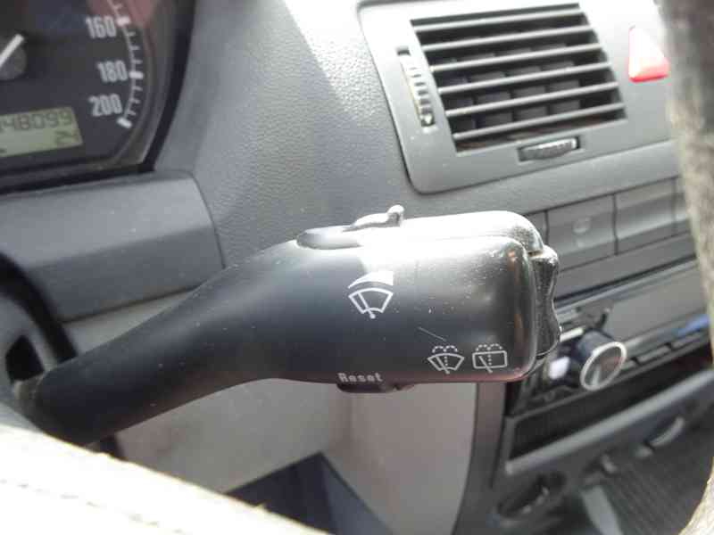 Škoda Fabia 1.9 SDI Combi r.v.2003 (STK:5/2027) - foto 11