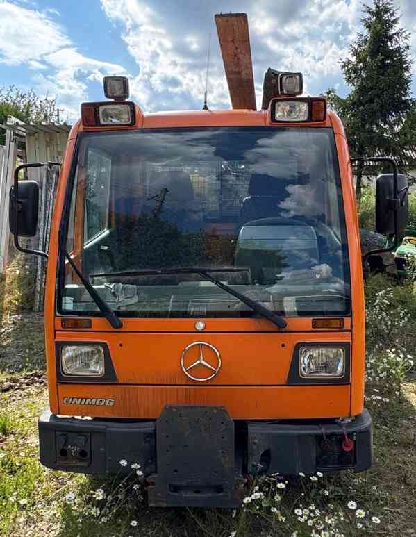 UX 100, Unimog - foto 2