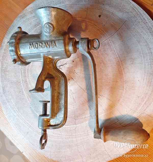 Starý kovový kuchyňský mlýnek - foto 5