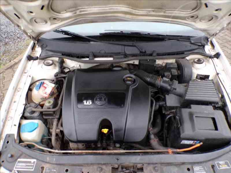 Škoda Octavia 1,6 i LPG - foto 17