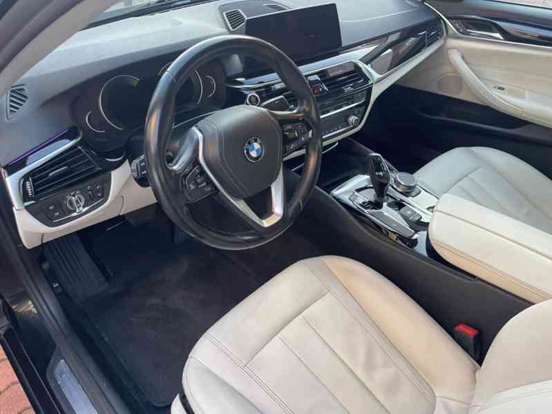 BMW 520d, 140 kW, r.2019, LIMUZÍNA, 1.MAJ., 100% SERVIS - foto 7