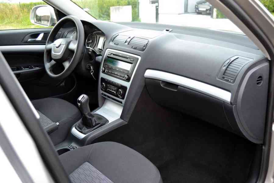 Škoda Octavia II 1.4TSI 90kW Ambiente kombi - foto 12