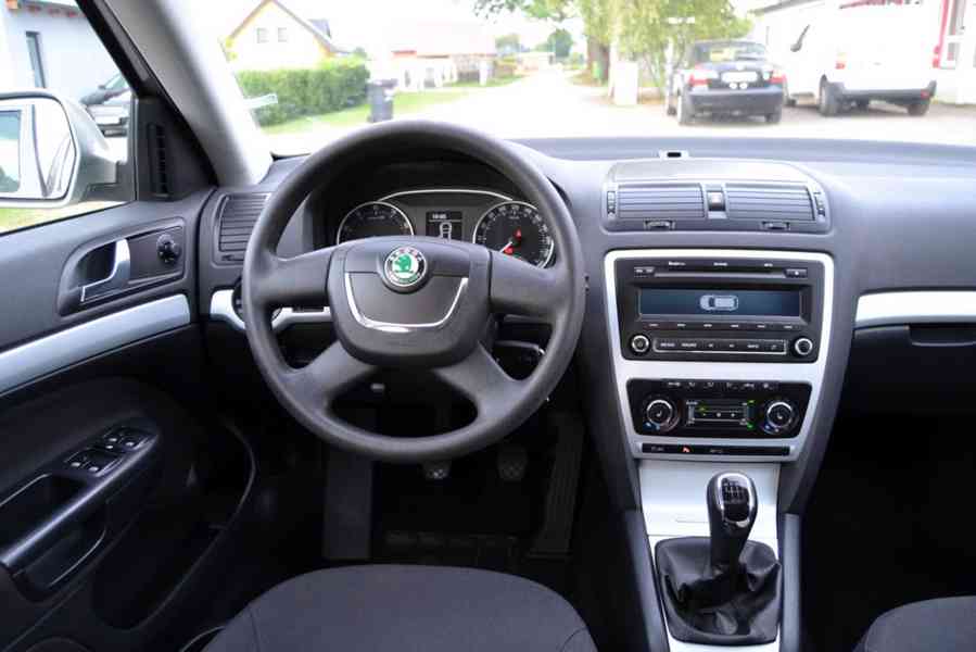 Škoda Octavia II 1.4TSI 90kW Ambiente kombi - foto 6