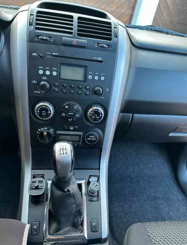 Suzuki Grand Vitara 2,0i 4x4 benzín 103kw - foto 5