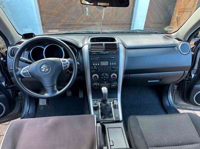 Suzuki Grand Vitara 2,0i 4x4 benzín 103kw - foto 6