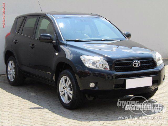 Toyota RAV4 2.0, benzín, automat, vyrobeno 2006, kůže - foto 1