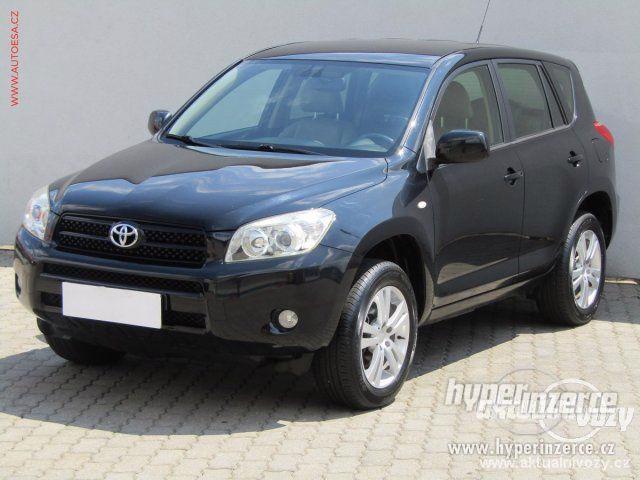 Toyota RAV4 2.0, benzín, automat, vyrobeno 2006, kůže - foto 3