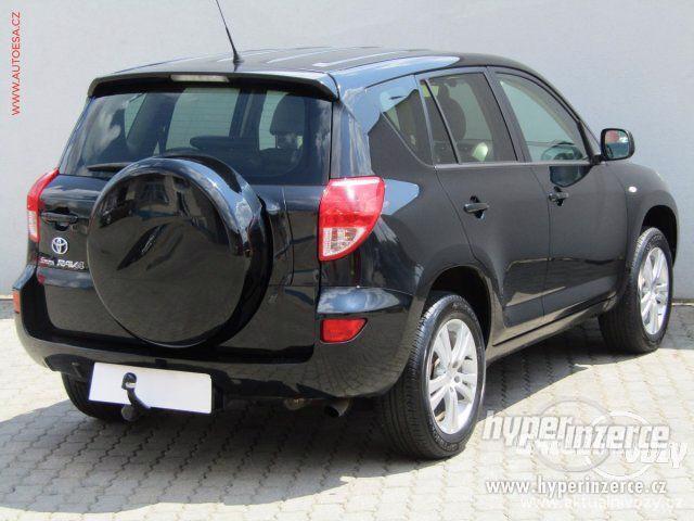 Toyota RAV4 2.0, benzín, automat, vyrobeno 2006, kůže - foto 5