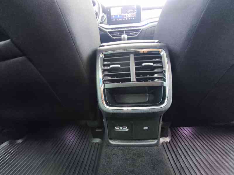 Octavia 4 Combi 2.0 TDi Virtual NAVI Full LED Keyles DPH - foto 18