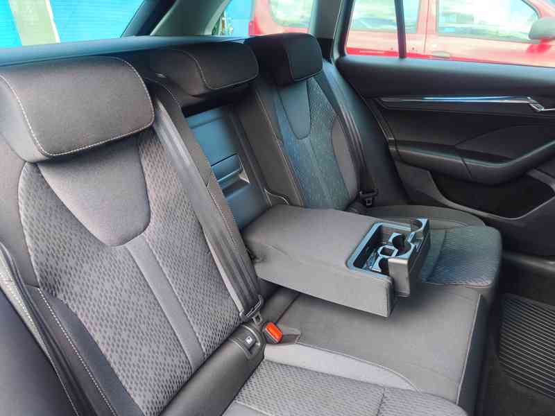 Octavia 4 Combi 2.0 TDi Virtual NAVI Full LED Keyles DPH - foto 17