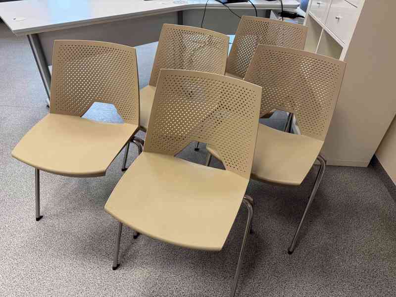 Položka číslo č. 46 – soubor vybavení IVF kliniky - foto 51