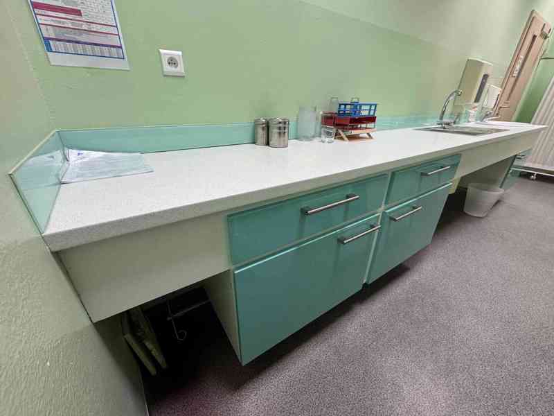Položka číslo č. 46 – soubor vybavení IVF kliniky - foto 46