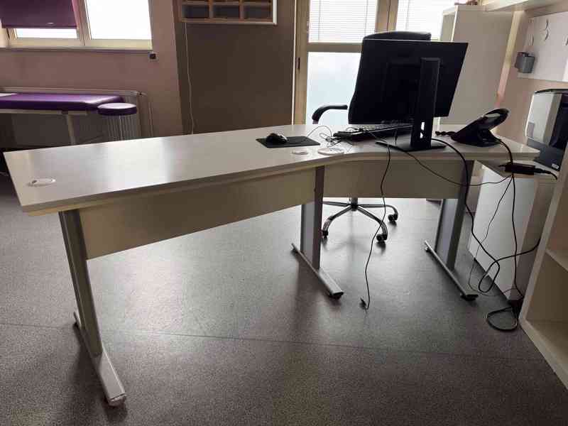 Položka číslo č. 46 – soubor vybavení IVF kliniky - foto 40