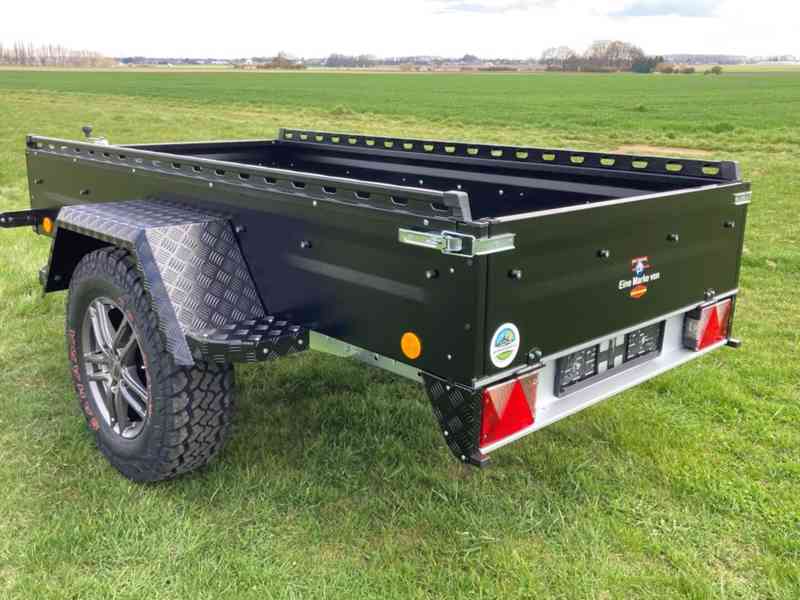 OFFROAD Přívěsný Vozík Valník BLACKOUT 1300kg   TPV/Böckmann - foto 3
