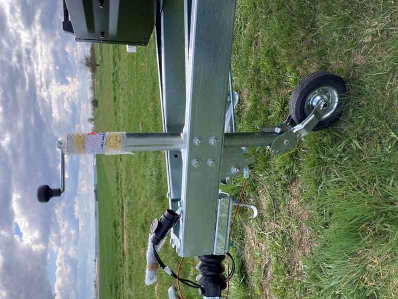 OFFROAD Přívěsný Vozík Valník BLACKOUT 1300kg   TPV/Böckmann - foto 11