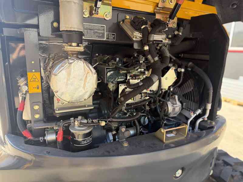 Minibagr SHANTIU SE58SR 5,8 t s motorem Kubota V2607 SKLADEM - foto 2