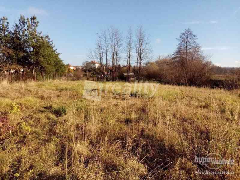 Prodej pozemku se stodolou, 2.305 m2, Štítary, okr. Znojmo - foto 6