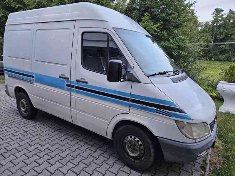 Mercedes Sprinter 211CDI tažné 2t  - foto 5