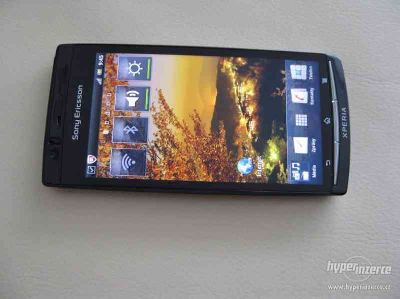 Sony Ericsson arc S (LT18i) - dotykový mobilní tel. z r.2012 - foto 2