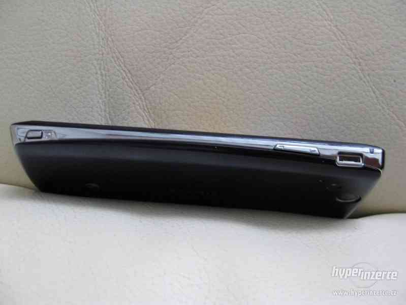Sony Ericsson arc S (LT18i) - dotykový mobilní tel. z r.2012 - foto 7