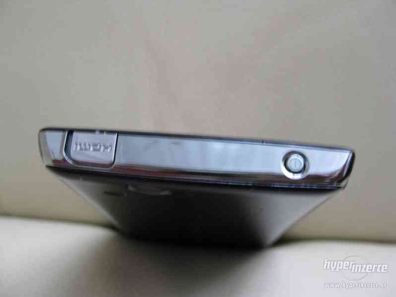 Sony Ericsson arc S (LT18i) - dotykový mobilní tel. z r.2012 - foto 8