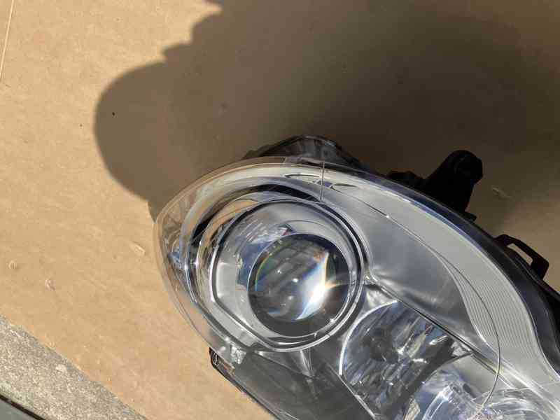 predni xenon svetlo vw touran 06-10 pravy levy - foto 15