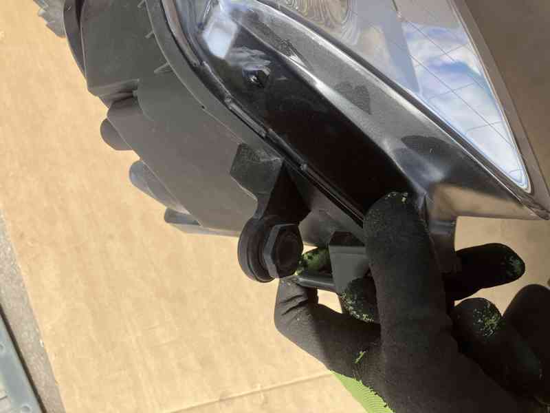 predni xenon svetlo vw touran 06-10 pravy levy - foto 12