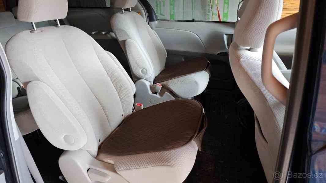 Toyota Sienna 3,5   v6.4×4 - foto 4