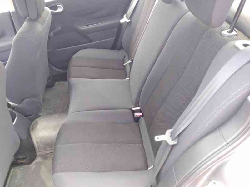 RENAULT MEGANE 1.4 16V 72kW ČR - foto 11