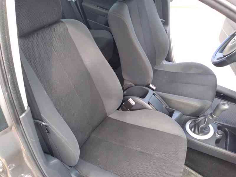 RENAULT MEGANE 1.4 16V 72kW ČR - foto 13