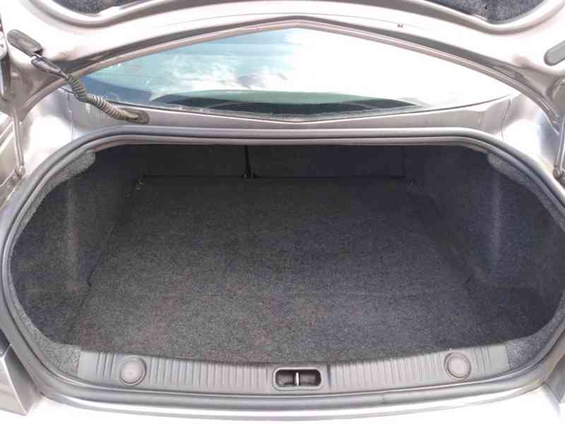 RENAULT MEGANE 1.4 16V 72kW ČR - foto 20