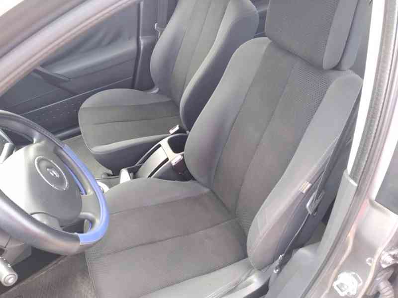RENAULT MEGANE 1.4 16V 72kW ČR - foto 9