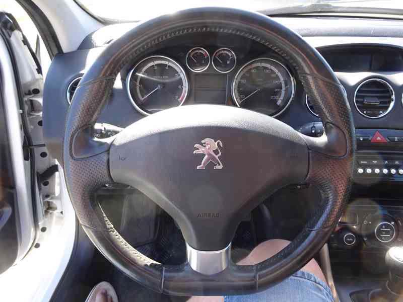 Peugeot 308 1.6 VVTi Combi SW r.v.2014 (88 kw) 1.MAJITEL - foto 13