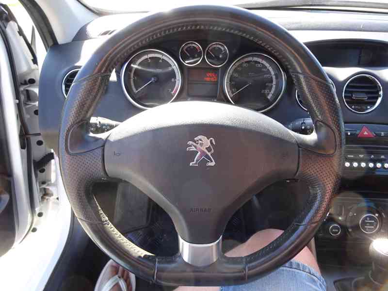 Peugeot 308 1.6 VVTi Combi SW r.v.2014 (88 kw) 1.MAJITEL - foto 10